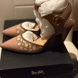 Coach Women's Pink and Brown Heels